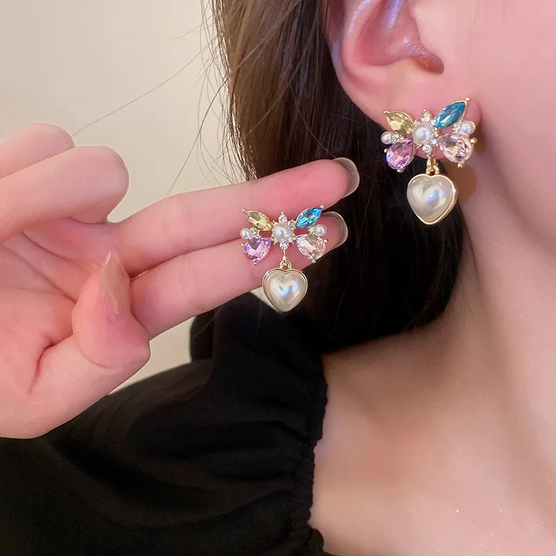 Heart Pearl Tassel Dangle Earrings Water Drop Diamond Butterfly Fashion Ear Ring Temperament Female Light Luxury Jewelry Set
Heart Pearl Tassel Dangle Earrings Water Drop Diamond Butterfly Fashion Ear Ring Temperament Female Light Luxury Jewelry Set