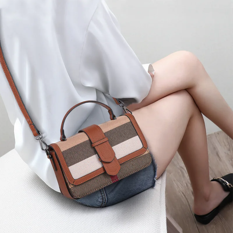 New Fashion Plaid Crossbody Bags For Women 2023 Large Capacity Simple Shoulder Purses Female Brand Designer Trends Handbags
New Fashion Plaid Crossbody Bags For Women 2023 Large Capacity Simple Shoulder Purses Female Brand Designer Trends Handbags