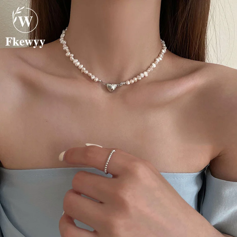 Fkewyy Baroque Natural Pearl Necklace Niche Design High-end Collarbone Chain Fashion All-match Simple Love Necklace Accessories
Fkewyy Baroque Natural Pearl Necklace Niche Design High-end Collarbone Chain Fashion All-match Simple Love Necklace Accessories