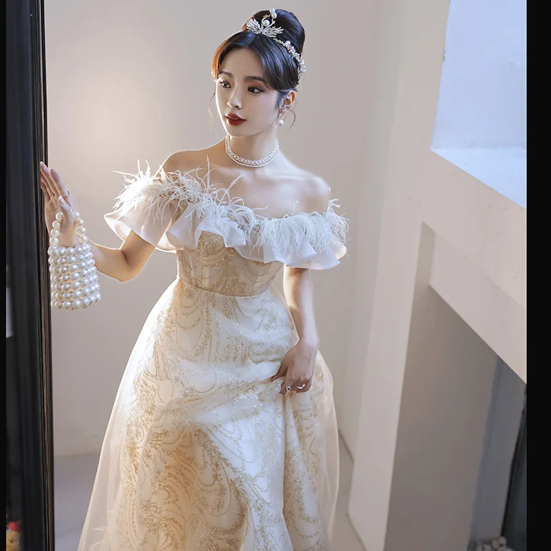Sexy Slash Neck Chinese Women Dress Strapless Champagne Cheongsam Off Shoulder Qipao Feather Banquet Gown Vestidos De Festa
Sexy Slash Neck Chinese Women Dress Strapless Champagne Cheongsam Off Shoulder Qipao Feather Banquet Gown Vestidos De Festa