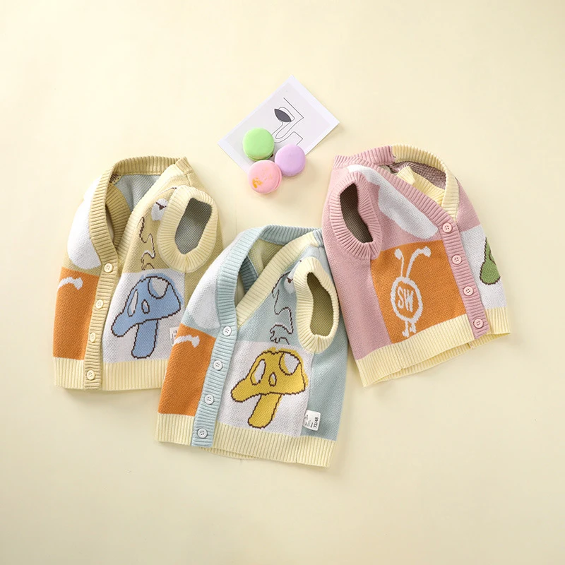 Korean version color blocking children's tank top for autumn and winter 2023 with new cartoon pattern as a base f
Korean version color blocking children's tank top for autumn and winter 2023 with new cartoon pattern as a base f