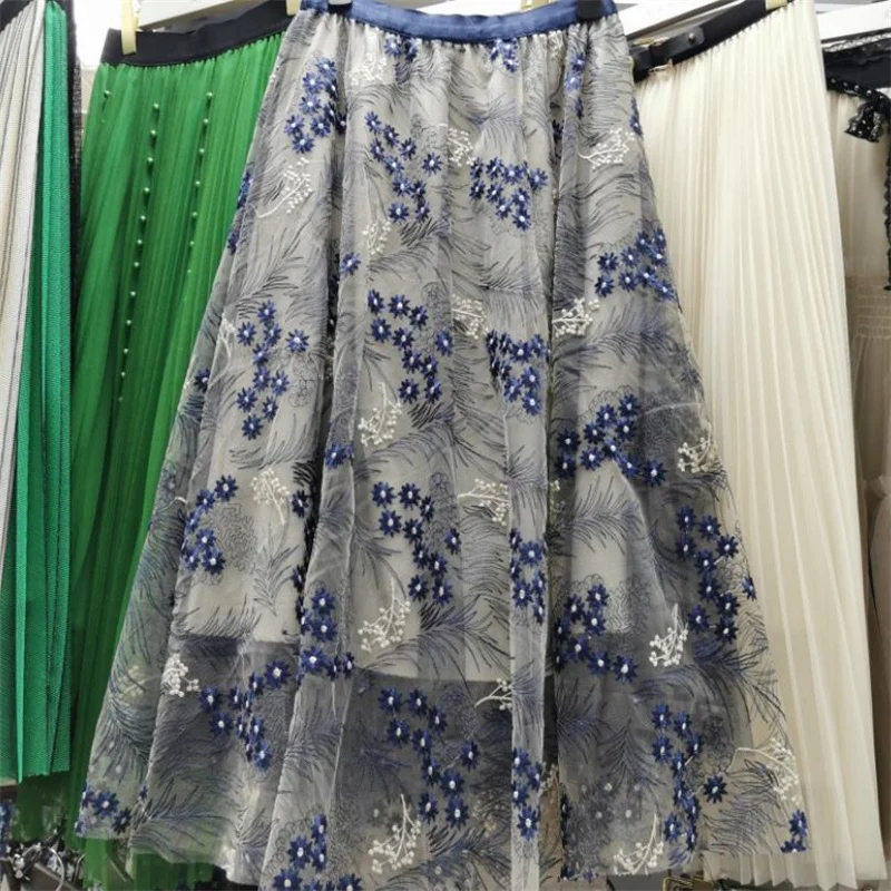Embroidered flower skirt long women 2022 new elastic waist A-line swing lace skirt
Embroidered flower skirt long women 2022 new elastic waist A-line swing lace skirt