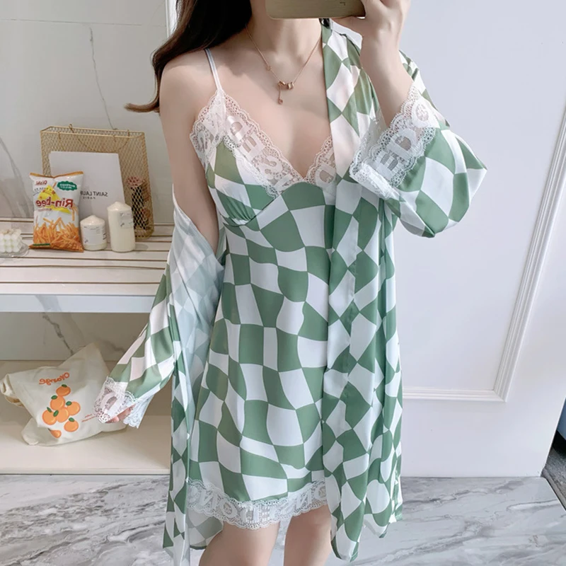New Female Twinset Robe Set Spring Summer Sleepwear Kimono Bathrobe Nightgown Sexy Lace Nightgdress Casual Silk Satin Home Wear
New Female Twinset Robe Set Spring Summer Sleepwear Kimono Bathrobe Nightgown Sexy Lace Nightgdress Casual Silk Satin Home Wear
