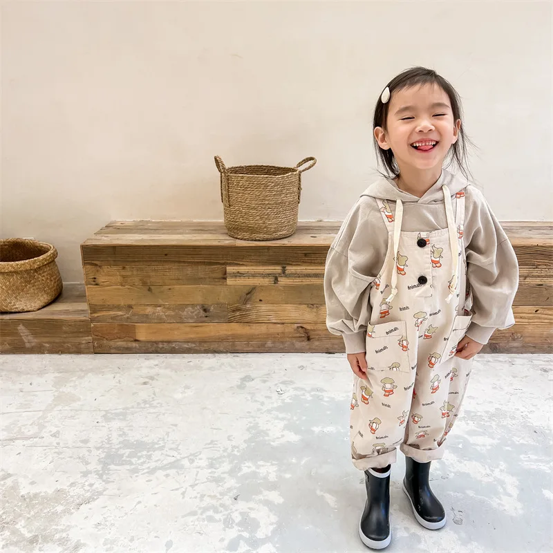 New Children Overalls Cute Cartoon Animal Print Boys Girls Strap Pants Loose Kids Trousers Soft Cotton Baby Pocket Overalls
New Children Overalls Cute Cartoon Animal Print Boys Girls Strap Pants Loose Kids Trousers Soft Cotton Baby Pocket Overalls