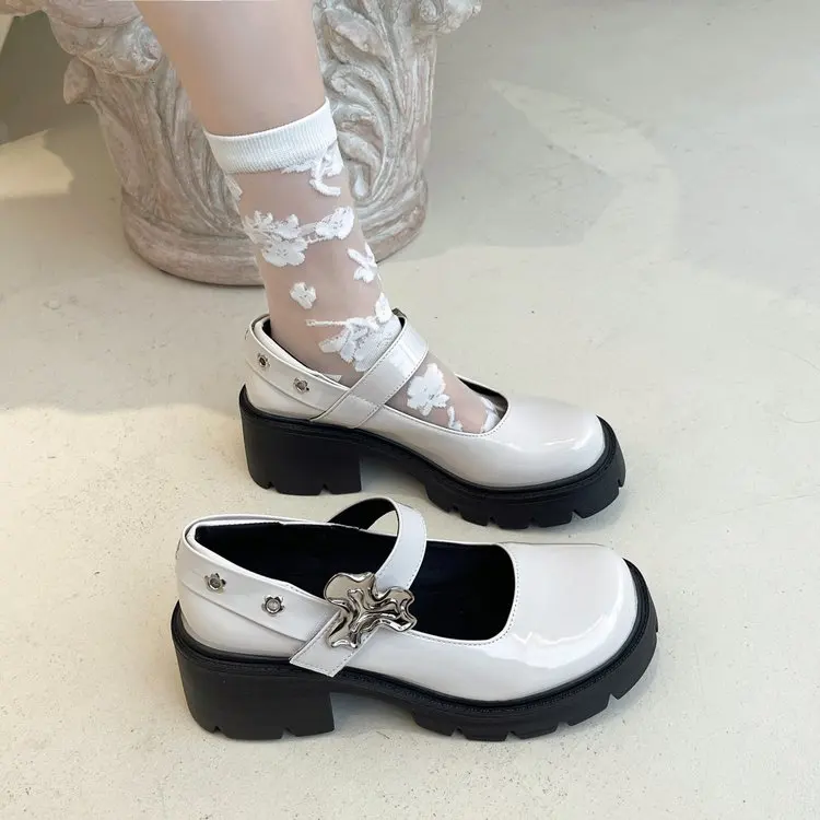 2022 New Fashion Ladies Casual Buckle Sneakers Ballet Flats Elegant Ladies Shoes Round Toe Shoes Solid Color Ladies Flats
2022 New Fashion Ladies Casual Buckle Sneakers Ballet Flats Elegant Ladies Shoes Round Toe Shoes Solid Color Ladies Flats