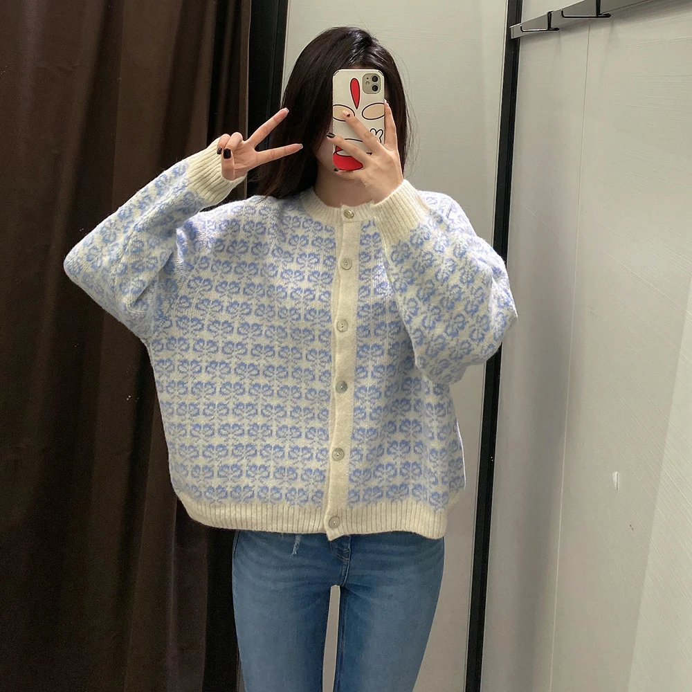 PB&ZA Women Cardigans Knitted Sweater Coat Single Breasted Long Sleeve Top Korean Fashion Female Clothing Chic Knitwear 1822118
PB&ZA Women Cardigans Knitted Sweater Coat Single Breasted Long Sleeve Top Korean Fashion Female Clothing Chic Knitwear 1822118