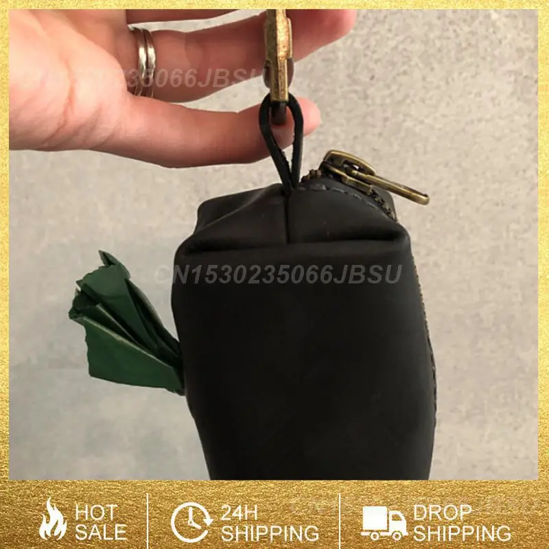 Portable Pet Products Dog Poop Bag Dispenser Pick-Up Bags Holder With Rope Cleaning Waste Garbage Box Cleaning Supplies Tools
Portable Pet Products Dog Poop Bag Dispenser Pick-Up Bags Holder With Rope Cleaning Waste Garbage Box Cleaning Supplies Tools