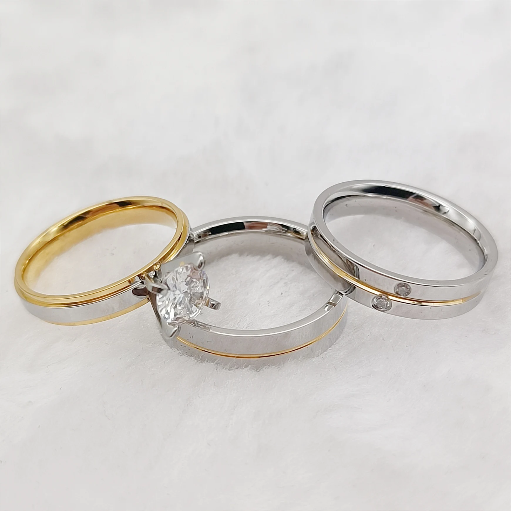 Wedding Engagement Rings Sets for Men and Women Stainless Steel Cz Diamond Couples Jewelry anillos de acero inoxidable
Wedding Engagement Rings Sets for Men and Women Stainless Steel Cz Diamond Couples Jewelry anillos de acero inoxidable