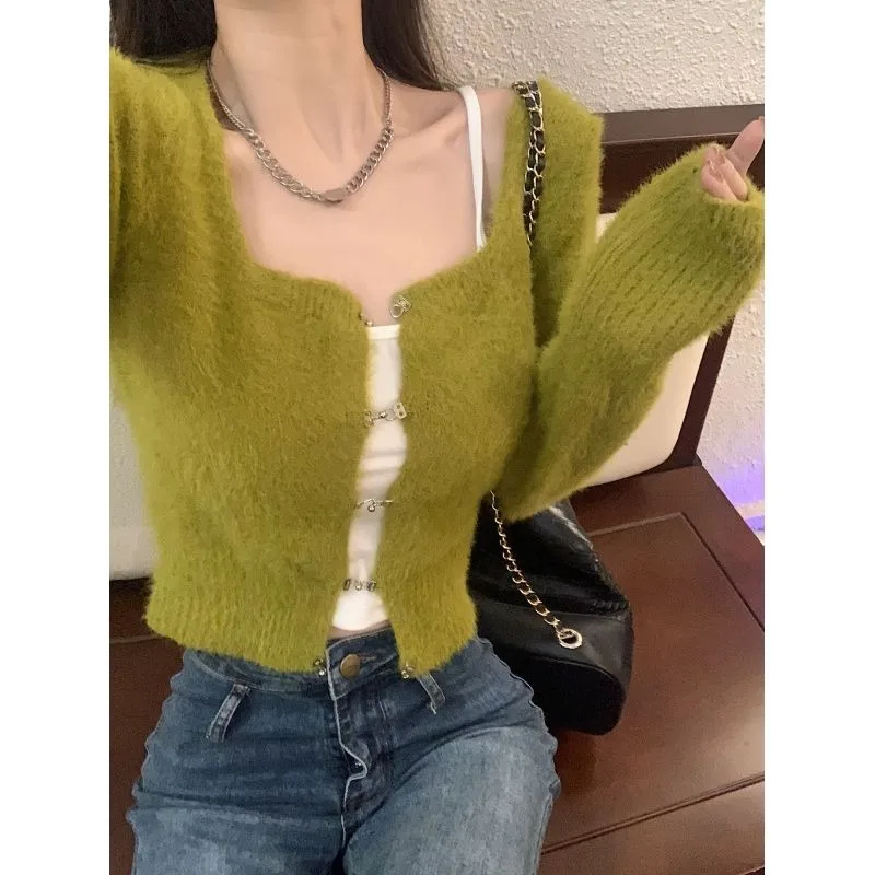 Deeptown Y2k Gyaru Sexy Cropped Knitted Cardigan Kpop Slim Fluffy Sweater Women Korean Fashion Grunge Knitwear Aesthetic Autumn
Deeptown Y2k Gyaru Sexy Cropped Knitted Cardigan Kpop Slim Fluffy Sweater Women Korean Fashion Grunge Knitwear Aesthetic Autumn