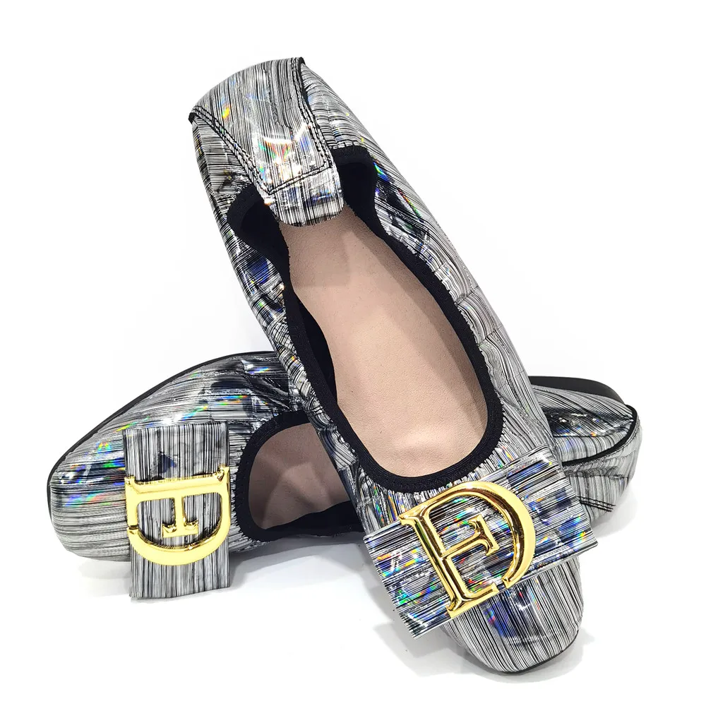 2022 Italian Design metal buckle flat shoes for women genuine leather Cute ballet comfortable casual soft bottom ladies shoes
2022 Italian Design metal buckle flat shoes for women genuine leather Cute ballet comfortable casual soft bottom ladies shoes