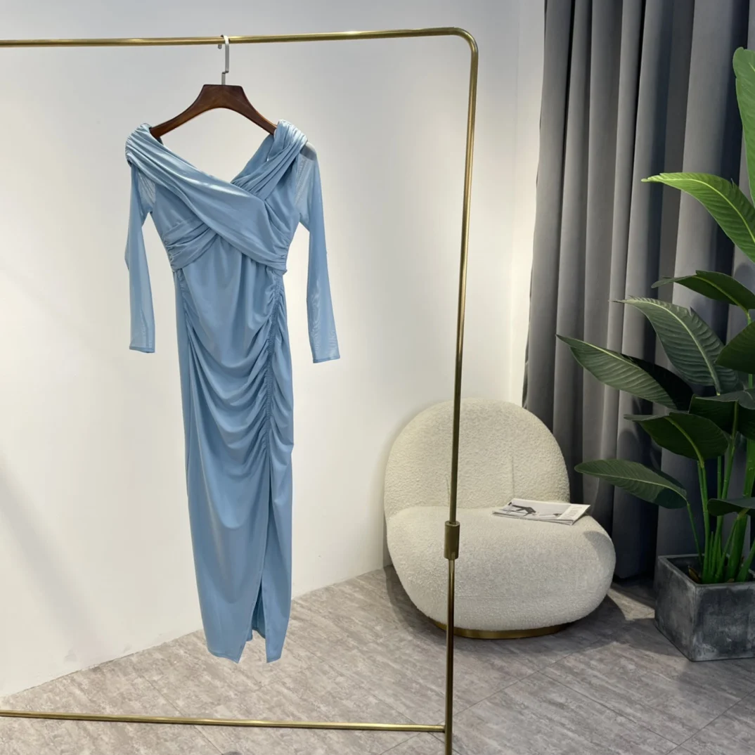 2022 Summer Ladies Elegant Style Slim High Quality Solid Blue White Folds Design Slash Neck Half Split Midi Length Dresses
2022 Summer Ladies Elegant Style Slim High Quality Solid Blue White Folds Design Slash Neck Half Split Midi Length Dresses