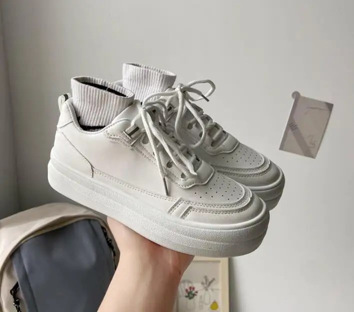 2022 Fashion Shoes Women Vulcanize Shoes Spring New Breathable Heavy-bottomed Casual Shoes Women Casual White Shoes Sneakers
2022 Fashion Shoes Women Vulcanize Shoes Spring New Breathable Heavy-bottomed Casual Shoes Women Casual White Shoes Sneakers