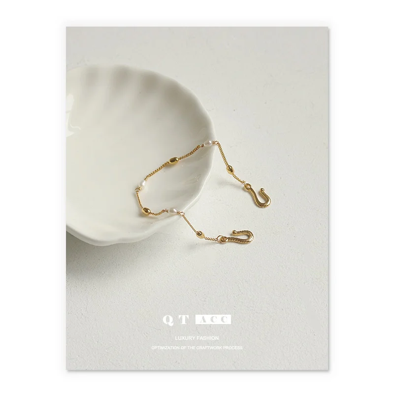 High color retention vacuum electroplating real gold simple design sense versatile fashion natural pearl splicing BRACELET WOMEN
High color retention vacuum electroplating real gold simple design sense versatile fashion natural pearl splicing BRACELET WOMEN