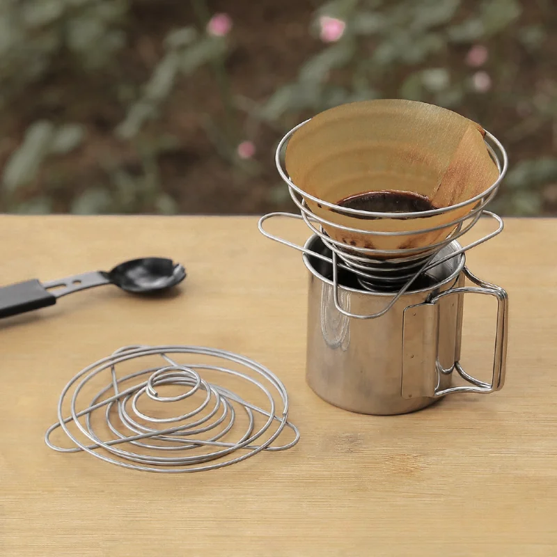 Outdoor with Drip Stainless Steel Spring Filter Holder Hand Coffee Filter Cup Portable Metal Coffee Filter Camping Supplies 
Outdoor with Drip Stainless Steel Spring Filter Holder Hand Coffee Filter Cup Portable Metal Coffee Filter Camping Supplies
