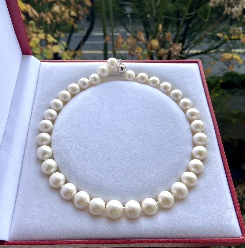 Женское колье из серебра 925 пробы, с жемчугом 13-15 мм 
Женское колье из серебра 925 пробы, с жемчугом 13-15 мм