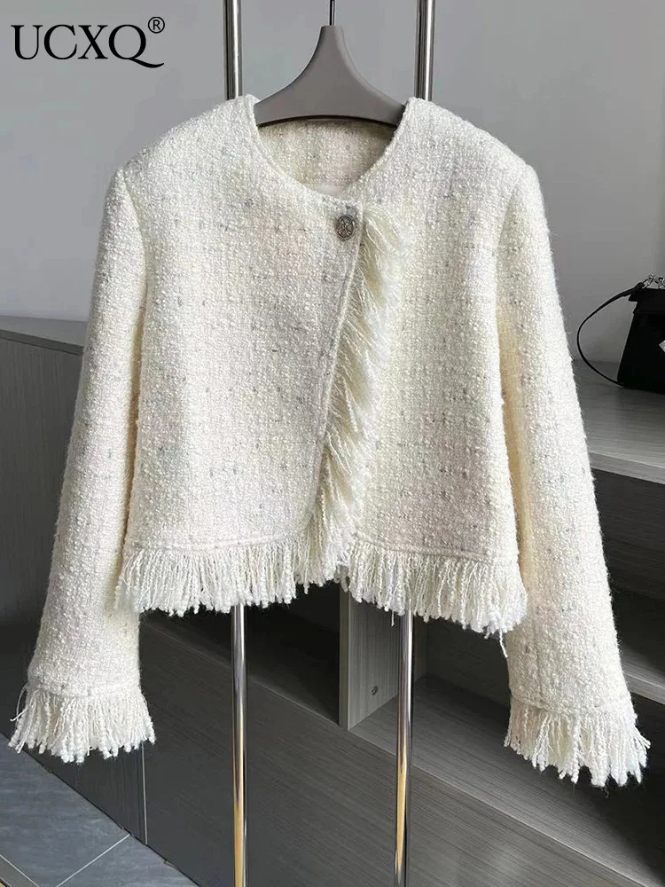 UCXQ Good Quality Handmade Brushed Tassel Single Button Coat Women's Beige Thick Warm Jacket Outerwear 2023 Autumn Winter 3A6057
UCXQ Good Quality Handmade Brushed Tassel Single Button Coat Women's Beige Thick Warm Jacket Outerwear 2023 Autumn Winter 3A6057