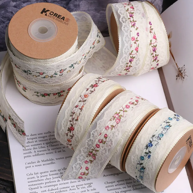 10 Yards 4CM Beige Embroidered Lace Trims Vintage Rose Flower Hollow Carved Mesh Trimmings Sew On Patch Wedding Appliques DIY
10 Yards 4CM Beige Embroidered Lace Trims Vintage Rose Flower Hollow Carved Mesh Trimmings Sew On Patch Wedding Appliques DIY