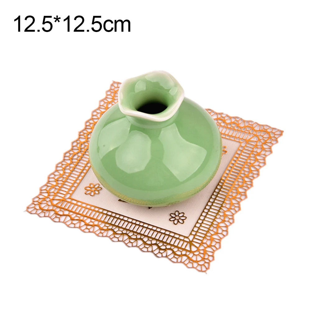 Insulated Table Mat 4pc Gold/Silver Small Coaster Pad Prevent The Table From Sliding And Burning The Table Top
Insulated Table Mat 4pc Gold/Silver Small Coaster Pad Prevent The Table From Sliding And Burning The Table Top