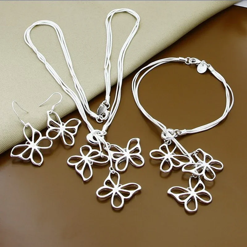 Женский ювелирный комплект из колье и серёг, из серебра 925 пробы
Женский ювелирный комплект из колье и серёг, из серебра 925 пробы