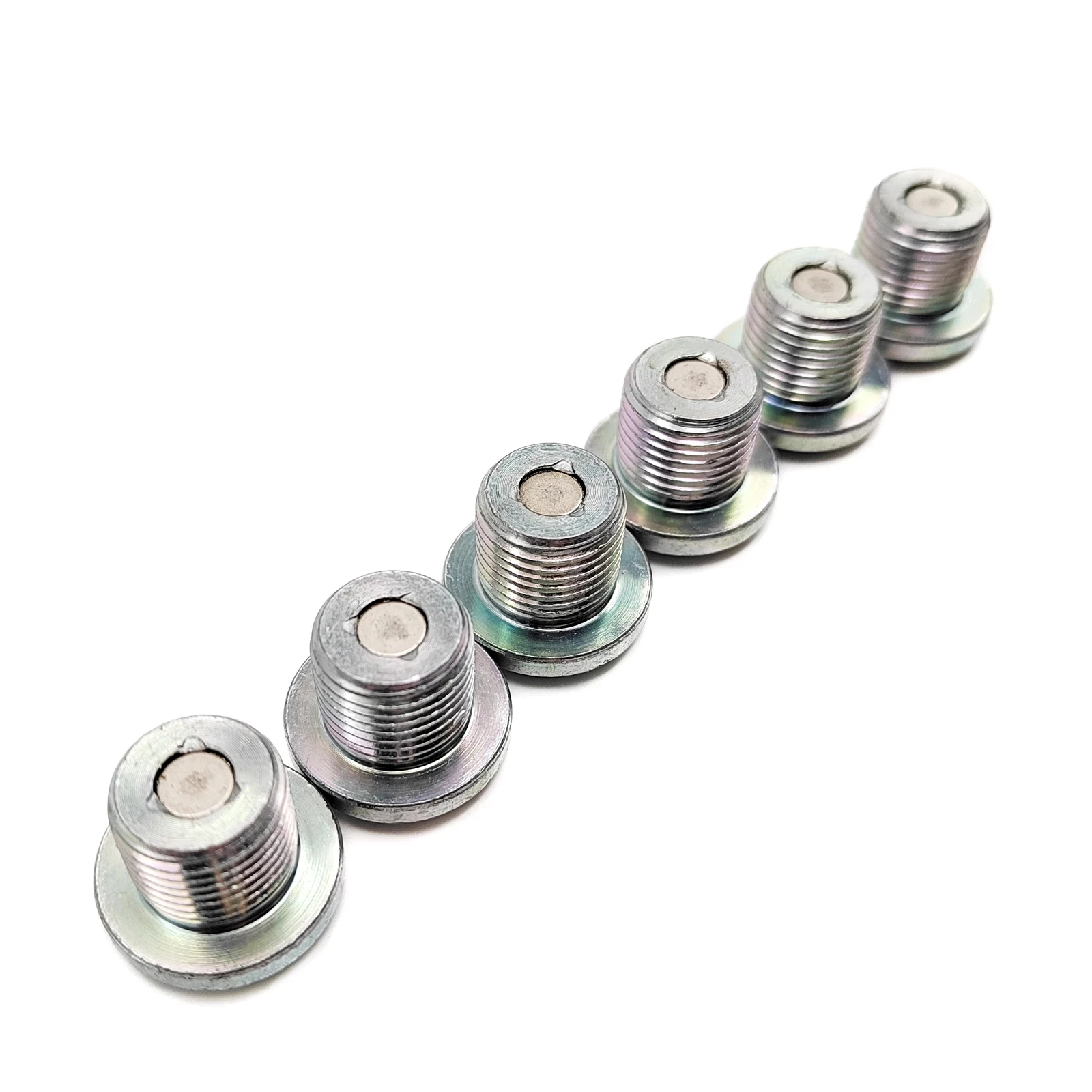 OIL DRAIN BOLT MAGNETIC(M14X1.25X12) For CF , Pack of 6, OEM – 0180-332100
OIL DRAIN BOLT MAGNETIC(M14X1.25X12) For CF , Pack of 6, OEM – 0180-332100