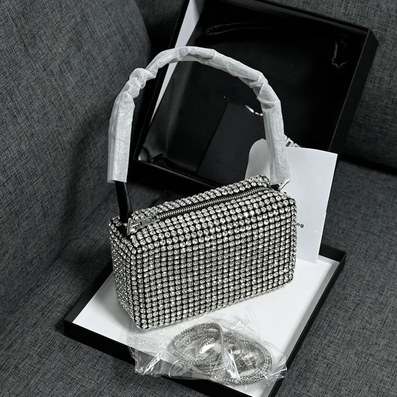 2022 Fashion Diamond Hobo Bag Women Handbag Clutch Vintage Shoudler Bag for Ladies Party Evening Small Square Bags
2022 Fashion Diamond Hobo Bag Women Handbag Clutch Vintage Shoudler Bag for Ladies Party Evening Small Square Bags