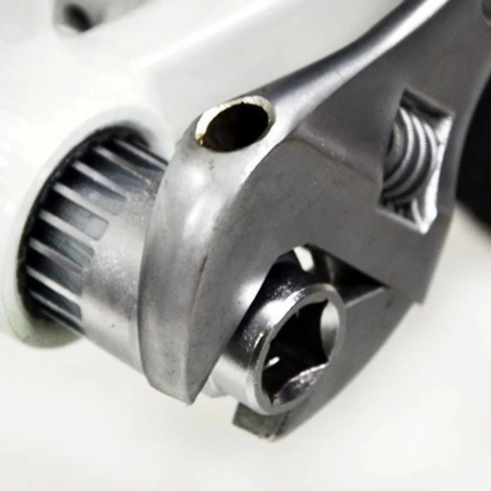 Road Mountain Bike Bike Crank Puller Remover Extractor Pedal Tool Cycling Crankset Pedal Remover Bicycle Tool Universal
Road Mountain Bike Bike Crank Puller Remover Extractor Pedal Tool Cycling Crankset Pedal Remover Bicycle Tool Universal