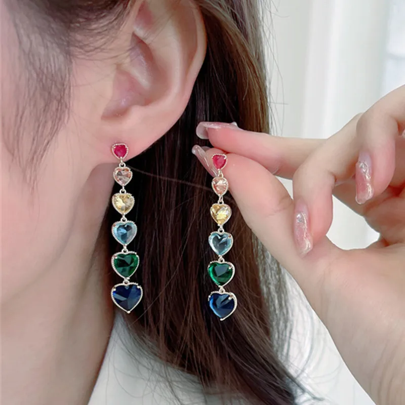 UMQ Cute Heart Earrings Diamond Jewelry for Women Tassel Rainbow Cubic Zirconia 925 Silver Post Earring Wedding Jewelry Gift Box
UMQ Cute Heart Earrings Diamond Jewelry for Women Tassel Rainbow Cubic Zirconia 925 Silver Post Earring Wedding Jewelry Gift Box