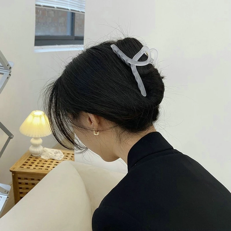 Jelly Cross Hair Clip Large Barrette Crab Hair Claws Bath Clip Ponytail Clip For Women Girls Claw Clip Winter Hair Accessories
Jelly Cross Hair Clip Large Barrette Crab Hair Claws Bath Clip Ponytail Clip For Women Girls Claw Clip Winter Hair Accessories