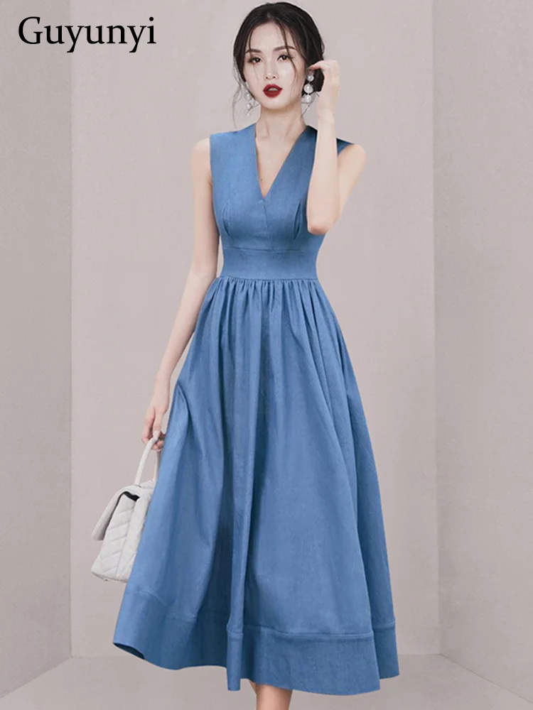 Elegant Retro Dress Summer Denim Blue V-Neck Sleeveless High Waist Line Small Pleats Large Hem Elegant Party Dress Woman
Elegant Retro Dress Summer Denim Blue V-Neck Sleeveless High Waist Line Small Pleats Large Hem Elegant Party Dress Woman