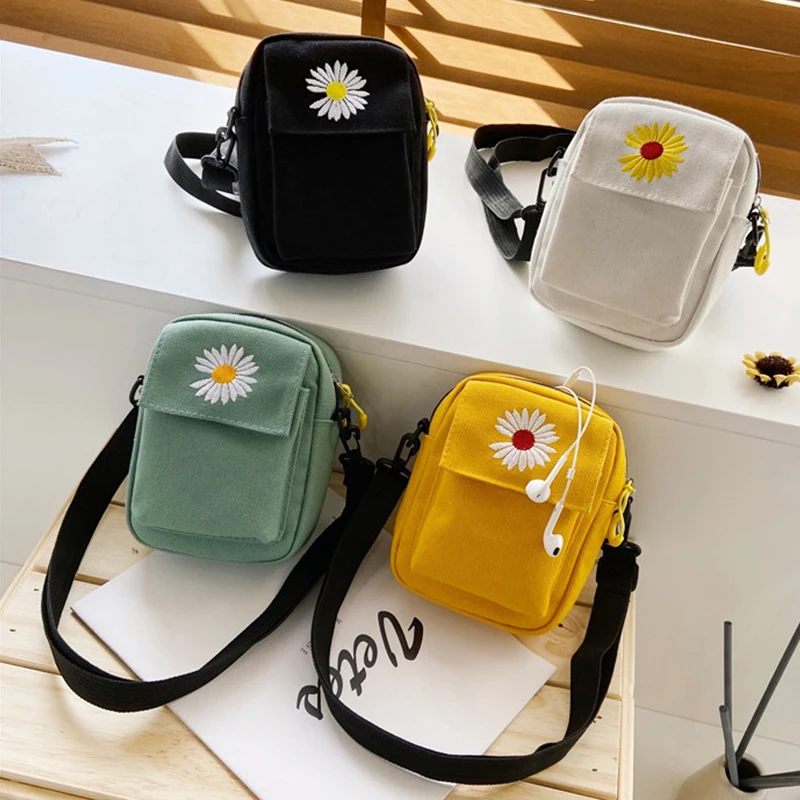 Women's Single Shoulder Bag Fashion Solid Color Casual Handbags Outdoor Daisy Canvas Handbag Zipper Crossbody Bag Messenger Bags
Women's Single Shoulder Bag Fashion Solid Color Casual Handbags Outdoor Daisy Canvas Handbag Zipper Crossbody Bag Messenger Bags