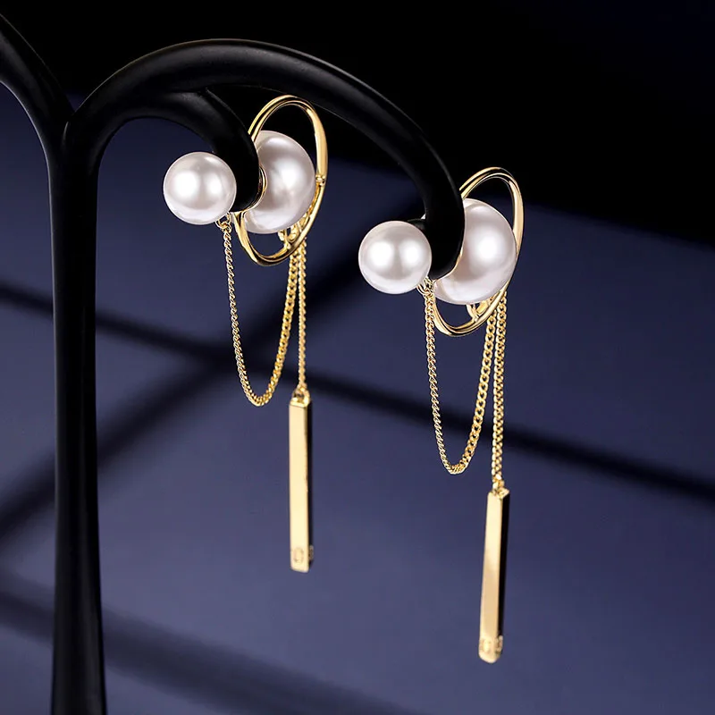 Fashion Imitation pearl earrings Korean Long tassel Earrings For Women Simple High quality artificial shell beads Jewelry Gifts
Fashion Imitation pearl earrings Korean Long tassel Earrings For Women Simple High quality artificial shell beads Jewelry Gifts