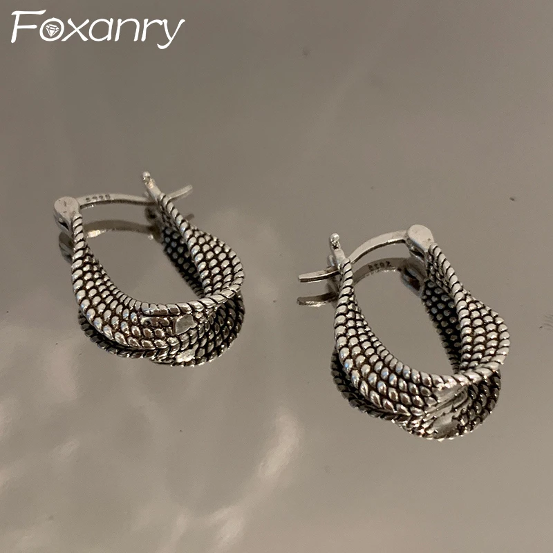 FOXANRY Vintage Punk Silver Color Earrings for Women New Fashion Creative Twist Winding Geometric Handmade Party Jewelry
FOXANRY Vintage Punk Silver Color Earrings for Women New Fashion Creative Twist Winding Geometric Handmade Party Jewelry