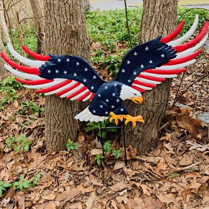 Eagle Decoration Independence Day Bald Eagle Art Deco Garden Household Metal Outdoor Creative Decoration Ornament Accessories 
Eagle Decoration Independence Day Bald Eagle Art Deco Garden Household Metal Outdoor Creative Decoration Ornament Accessories