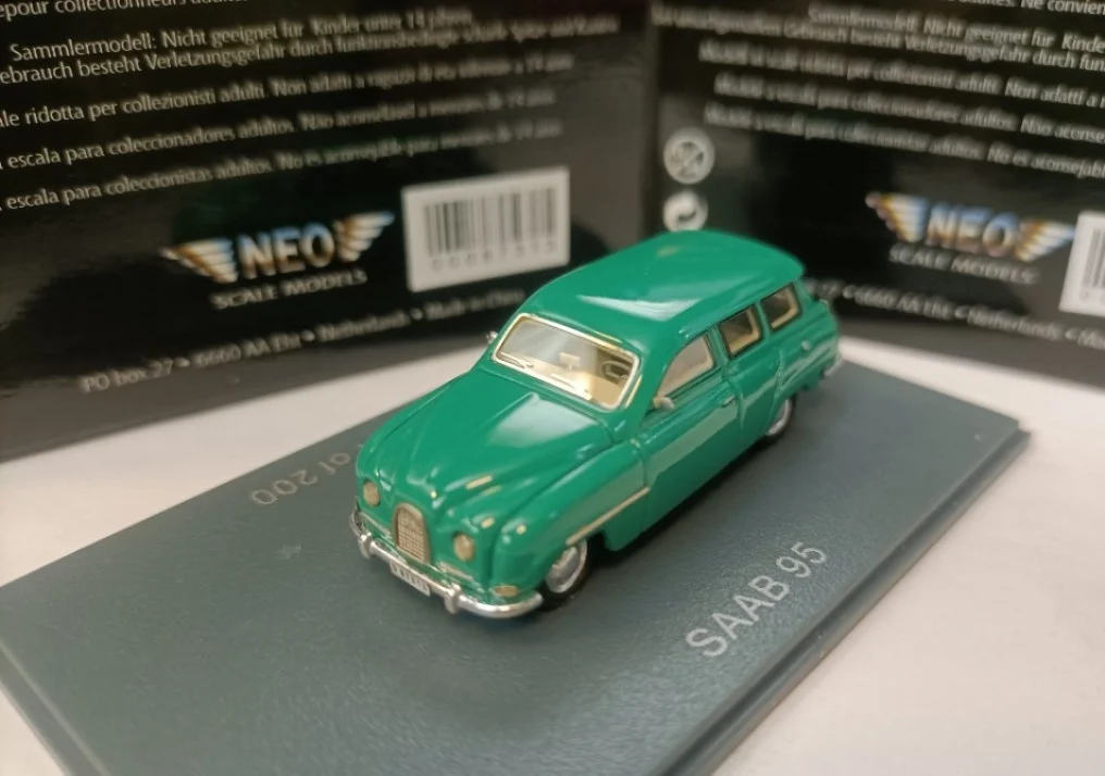 Модель автомобиля 1/87, модель неотуристического автомобиля Saab 95 Wagon 1964, зеленая, Высококачественная коллекция, орнамент, подарок
Модель автомобиля 1/87, модель неотуристического автомобиля Saab 95 Wagon 1964, зеленая, Высококачественная коллекция, орнамент, подарок