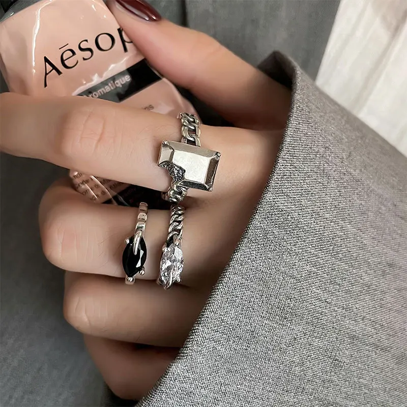 

Linglu Punk Vintage Metal Rings Irregular Geometric Chain Shiny Zircon 2022 New Trendy Rings for Women Party Gifts Jewelry