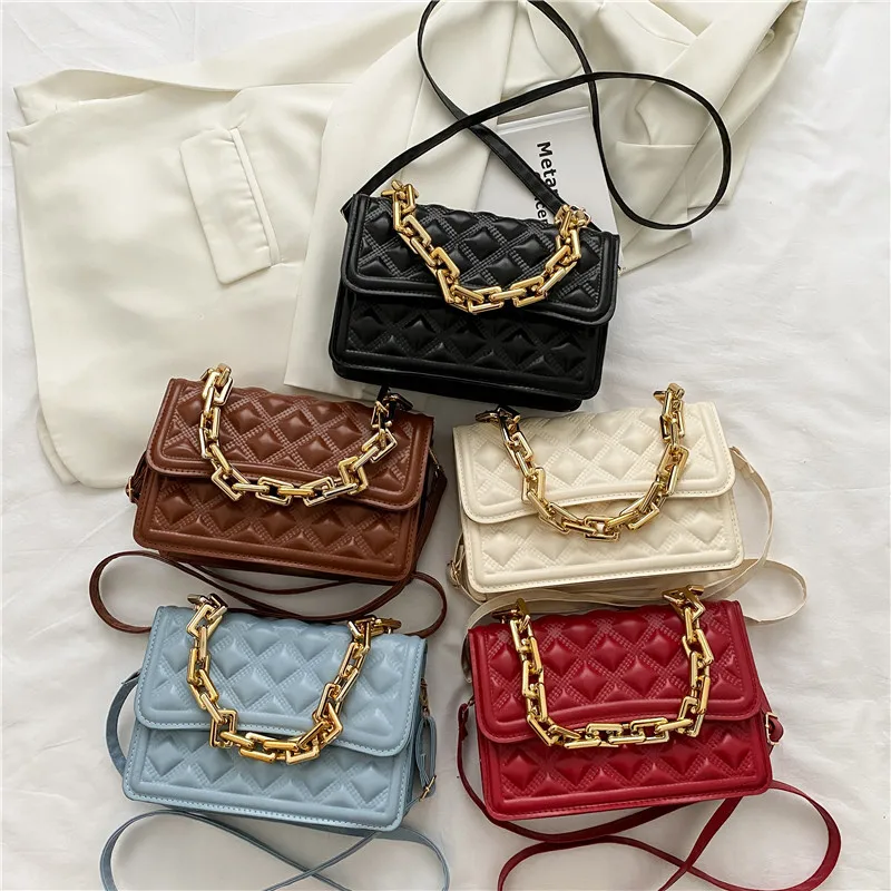 Woman Bag Simple Retro Flow Rhombus Thick Chain Handbag 2022 Rhombus Messenger Shoulder Small Square Luxury Designer Bags
Woman Bag Simple Retro Flow Rhombus Thick Chain Handbag 2022 Rhombus Messenger Shoulder Small Square Luxury Designer Bags