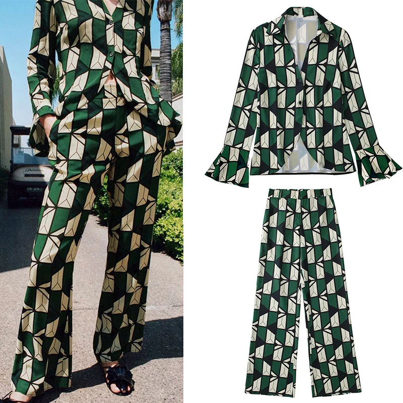 Spring 2022 Streetwear Women's Sets Laminate Decorate Print Long Sleeve Shirt With High Waist Flare Pants LY9880
Spring 2022 Streetwear Women's Sets Laminate Decorate Print Long Sleeve Shirt With High Waist Flare Pants LY9880