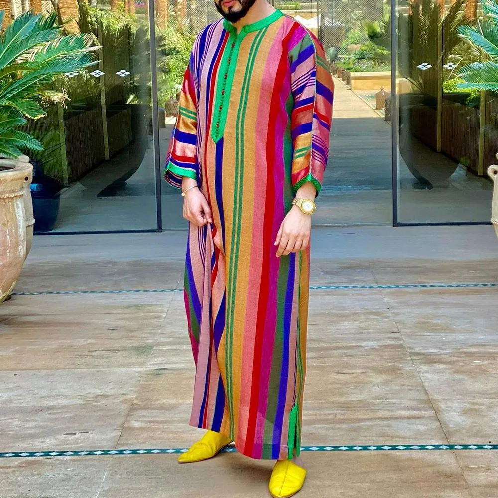 رمضان Hot Sale Arab Muslim Spring And Summer Ethnic Style Rainbow Color Loose Fashion Casual Men's Robe
رمضان Hot Sale Arab Muslim Spring And Summer Ethnic Style Rainbow Color Loose Fashion Casual Men's Robe