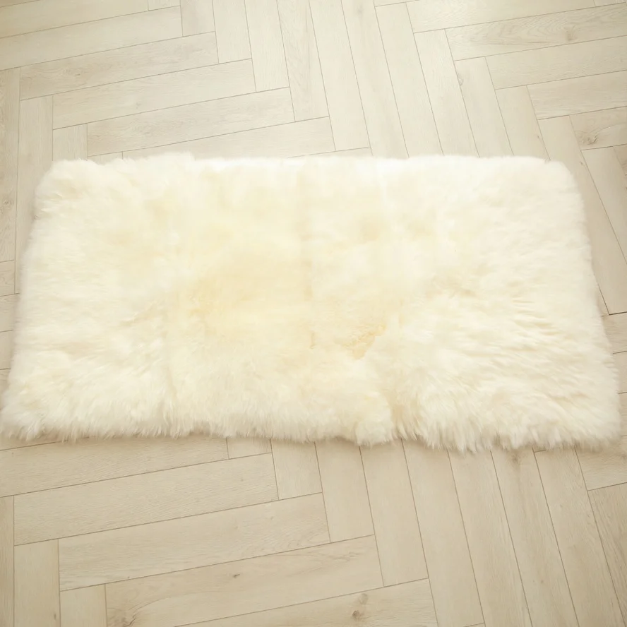 

Factory Directly Hot Sale Real Sheepskin Fur Rugs, Customised Genuine Sheepskin Rectangle Rugs and Carpets