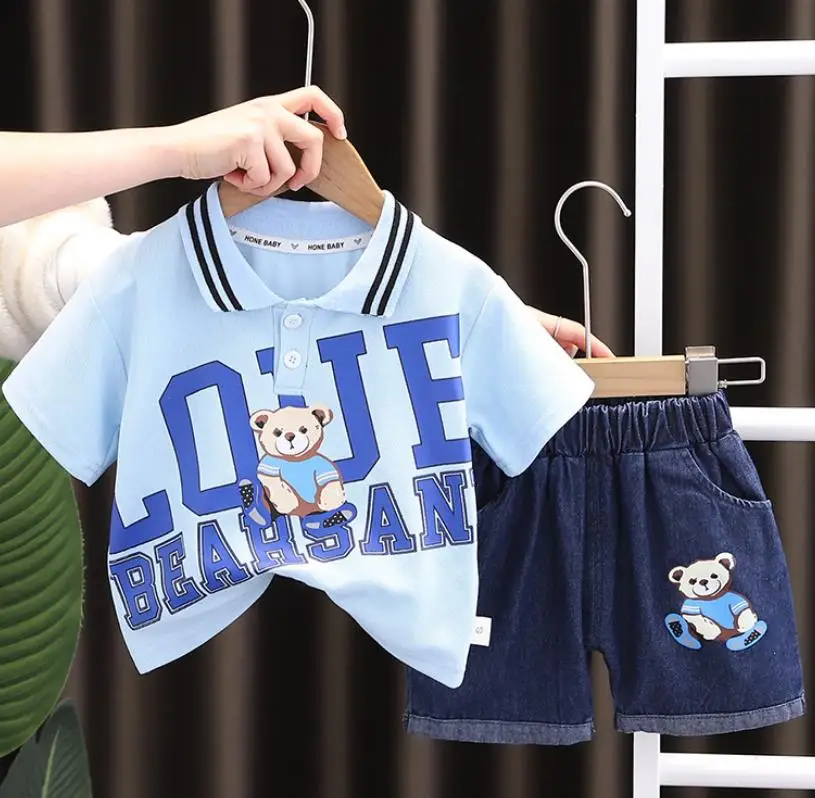 Summer boys outfits designer kids baby clothes Boy cartoon printed short sleeve T-shirts tops+shorts 2pcs/set children clothing
Summer boys outfits designer kids baby clothes Boy cartoon printed short sleeve T-shirts tops+shorts 2pcs/set children clothing