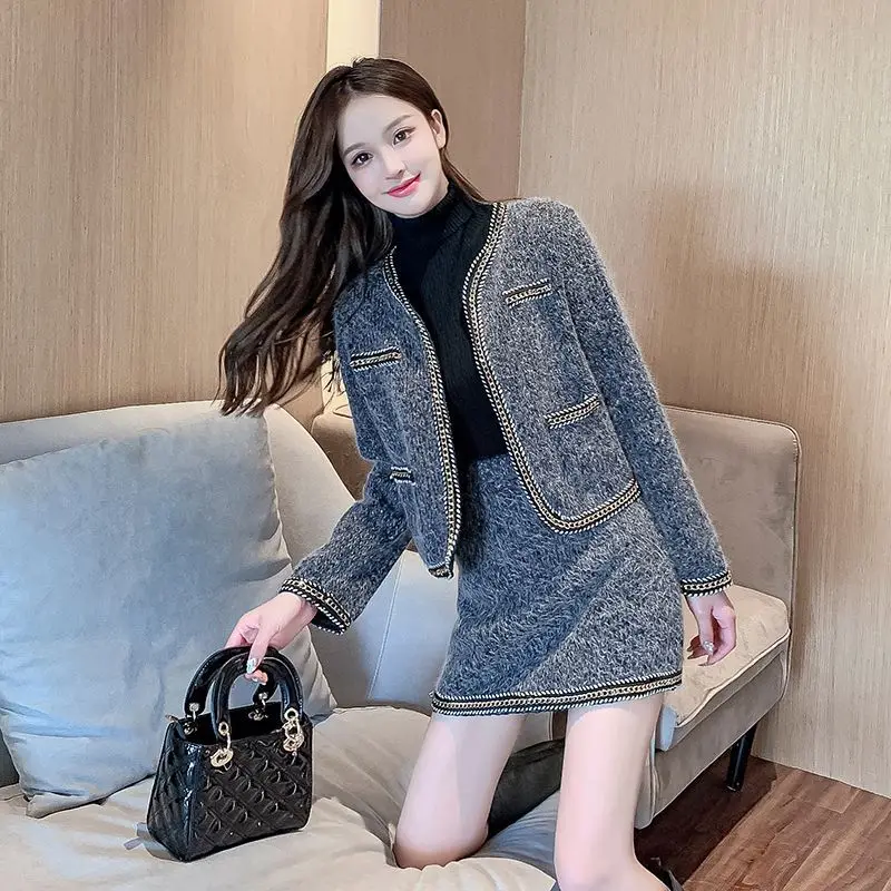 Women 2023 Autmn Winter New Skirt Suits Female Long Sleeve Solid Jackets Ladies High Waist Mini A-line Skirts 2 Piece Sets E112
Women 2023 Autmn Winter New Skirt Suits Female Long Sleeve Solid Jackets Ladies High Waist Mini A-line Skirts 2 Piece Sets E112