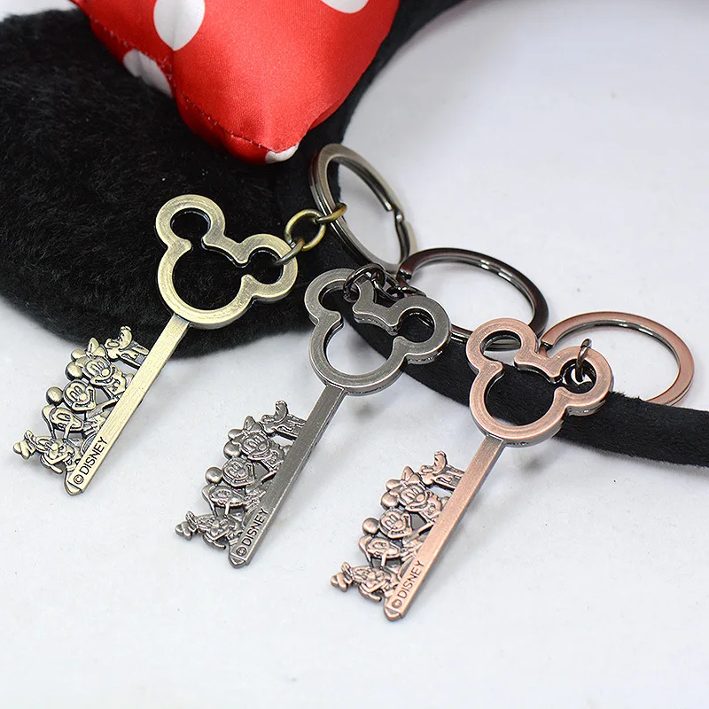 Disney Cartoon retro green bronze metal pendant Mickey Winnie the Pooh car key chain bag bag buckle chain
Disney Cartoon retro green bronze metal pendant Mickey Winnie the Pooh car key chain bag bag buckle chain
