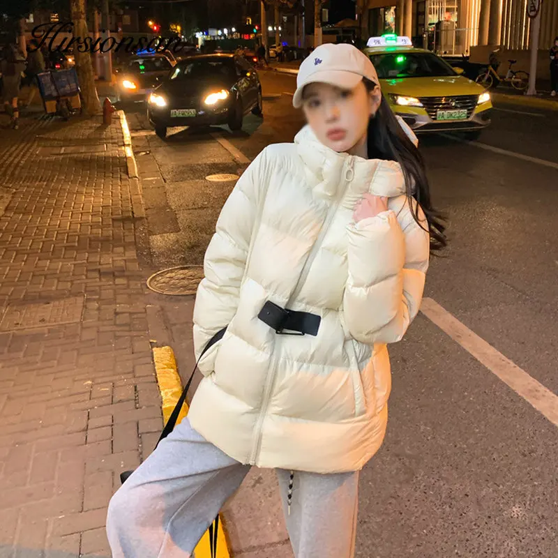 Пуховик женский тонкий теплый, на молнии, с капюшоном 
Пуховик женский тонкий теплый, на молнии, с капюшоном