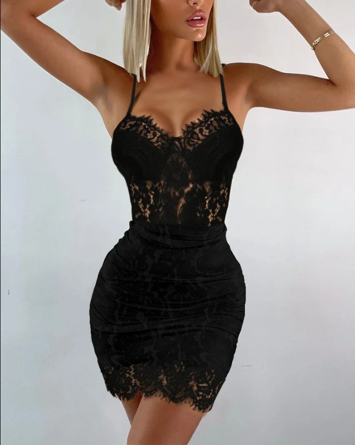 Платье женское Кружевное облегающее без рукавов, с V-образным вырезом
Платье женское Кружевное облегающее без рукавов, с V-образным вырезом