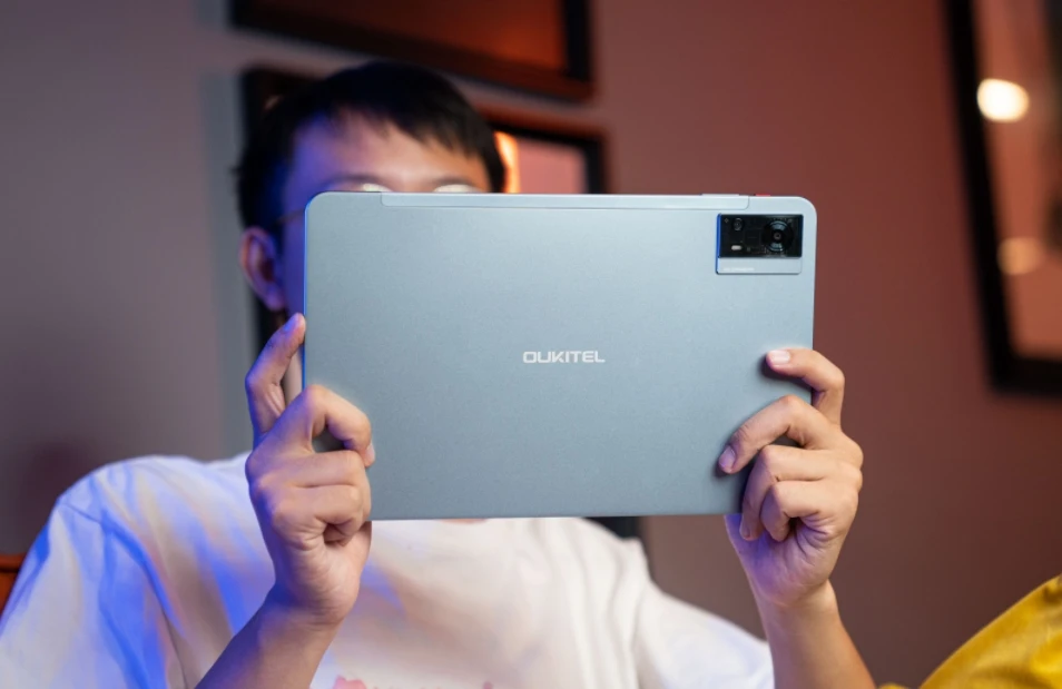 OUKITEL OT5 смартфон с 6-дюймовым дисплеем процессором Helio G99 ОЗУ 12 Гб ПЗУ 2025 ГБ 48 часов