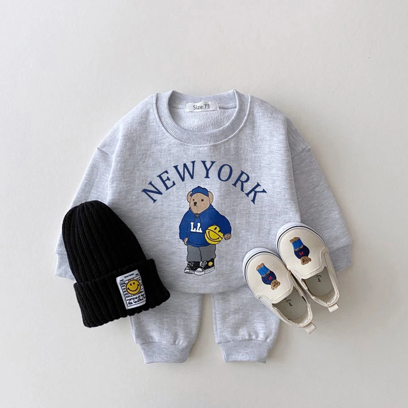 2022 New Baby Boys Clothes Sets Letter Bear Girls Long Sleeve Casual Hoodie Sweatshirt+Pants 2pcs Kids Clothes Sports Suit
2022 New Baby Boys Clothes Sets Letter Bear Girls Long Sleeve Casual Hoodie Sweatshirt+Pants 2pcs Kids Clothes Sports Suit