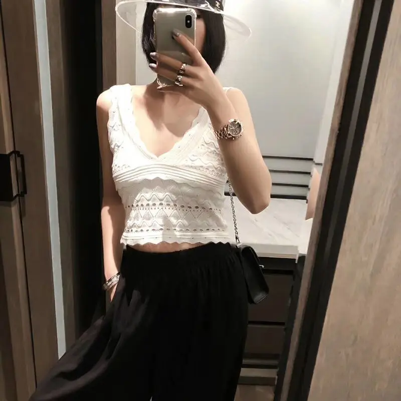 Women Corset Tops Sexy Women Clothing V-neck Sleeveless Hollow Knitted Vest Wide Shoulder Strap Tank Crop Top For Women
Women Corset Tops Sexy Women Clothing V-neck Sleeveless Hollow Knitted Vest Wide Shoulder Strap Tank Crop Top For Women