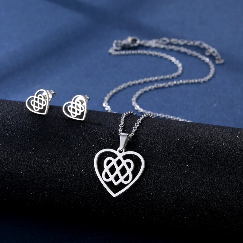 Stainless Steel Silver Color Heart Pendant Chain Necklace Stud Earring for Women Party Birthday Fashion Jewelry Set Gift
Stainless Steel Silver Color Heart Pendant Chain Necklace Stud Earring for Women Party Birthday Fashion Jewelry Set Gift