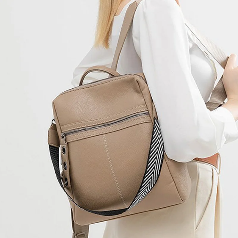 Soft Leather Backpack Women Solid Color Fashion Wild Trend Casual Large Capacity Ladies Travel Bag Backpack for Teenage Girls
Soft Leather Backpack Women Solid Color Fashion Wild Trend Casual Large Capacity Ladies Travel Bag Backpack for Teenage Girls