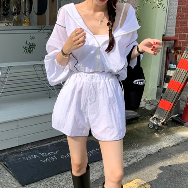 Шикарное летнее однотонное пальто на молнии с капюшоном и длинными рукавами в стиле отдыха + подходящие ко всему шорты для женщин солнцезащитный костюм
Шикарное летнее однотонное пальто на молнии с капюшоном и длинными рукавами в стиле отдыха + подходящие ко всему шорты для женщин солнцезащитный костюм